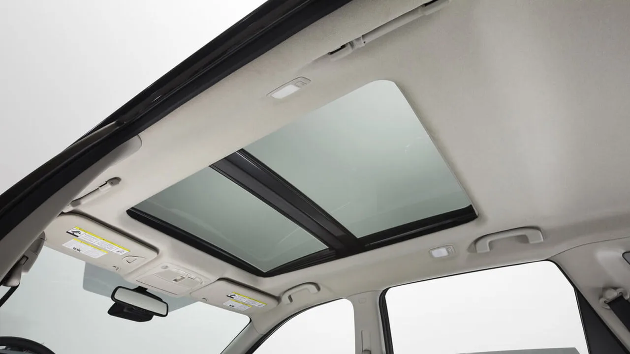 Nissan X-Trail Dachfenster