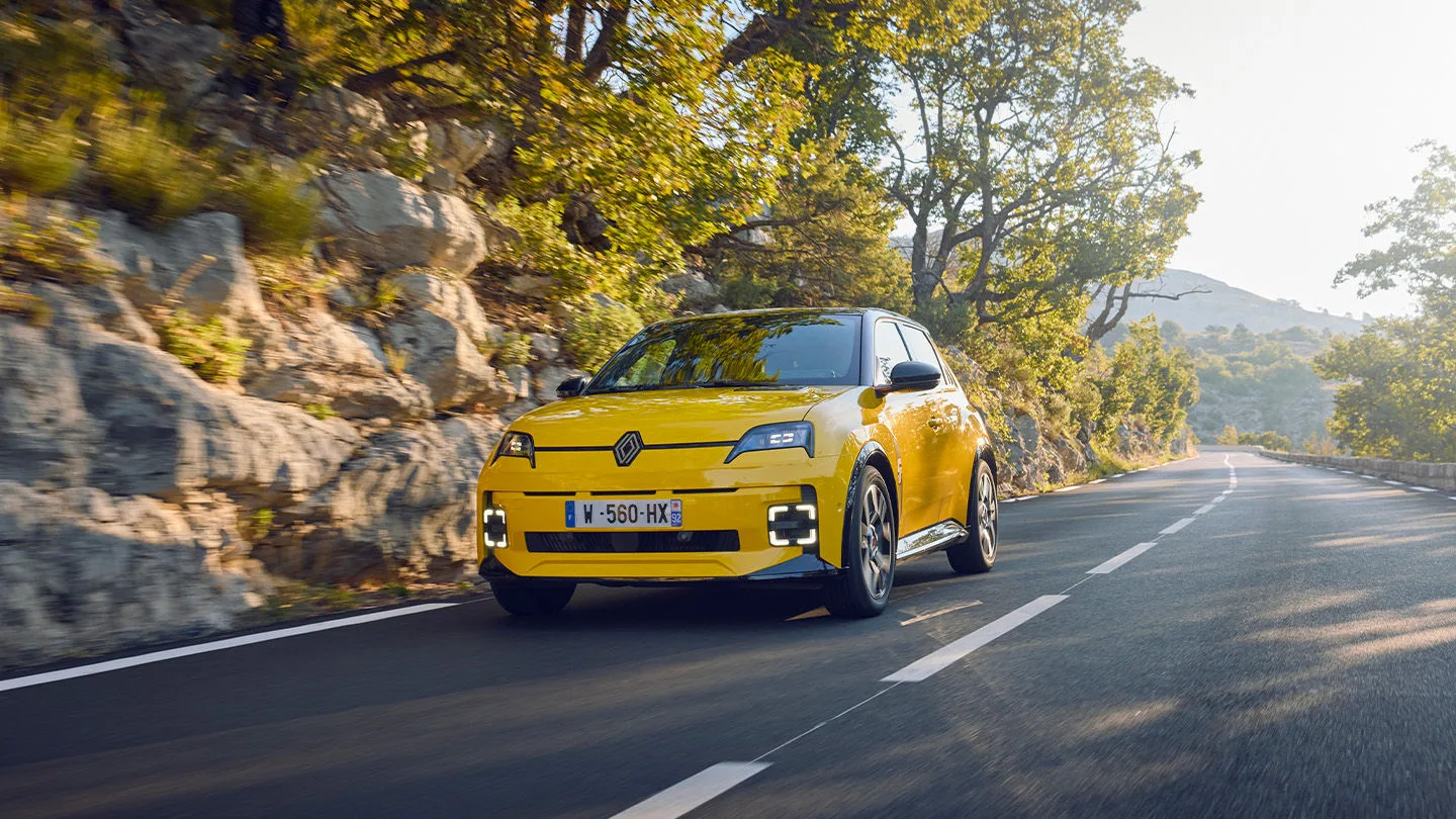 Renault R5 auf der Straße