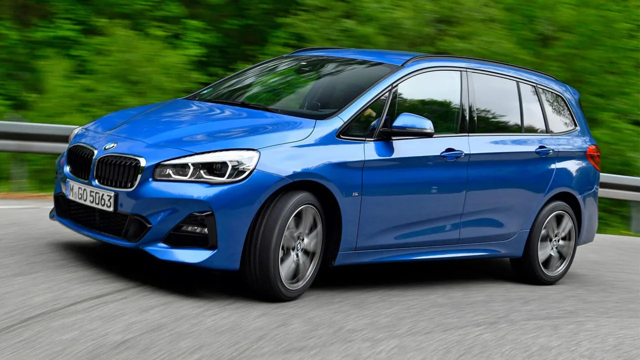 Blauer BMW 2er Gran Tourer