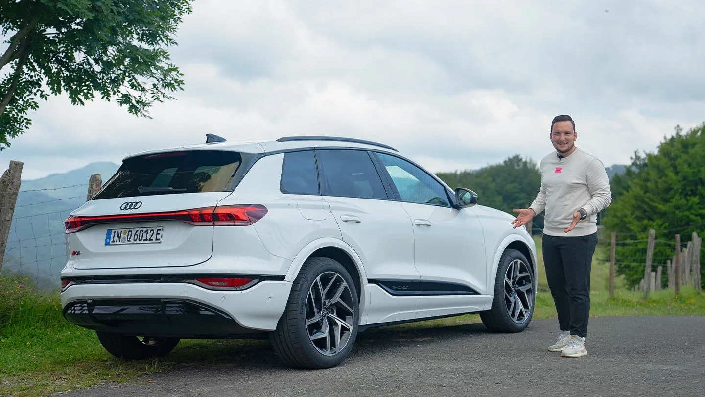 Audi Q6  Quattro Heckansicht mit Jonas Thoss