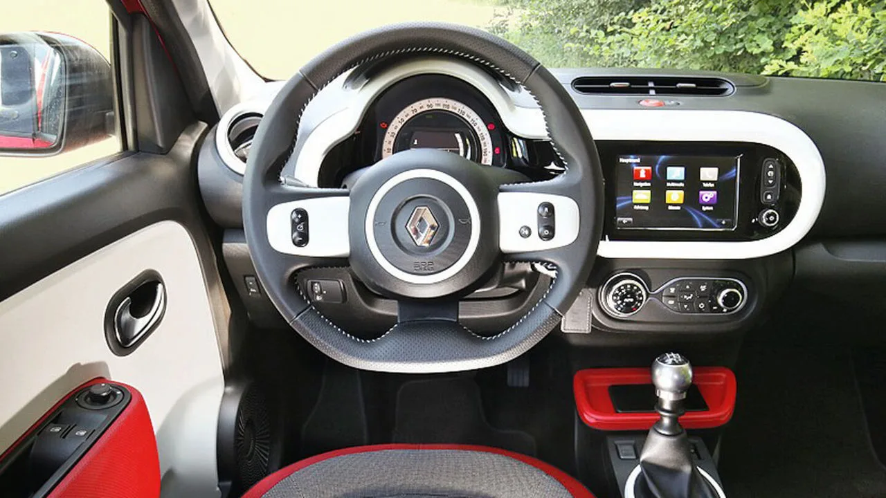 Cockpit des Renault Twingo