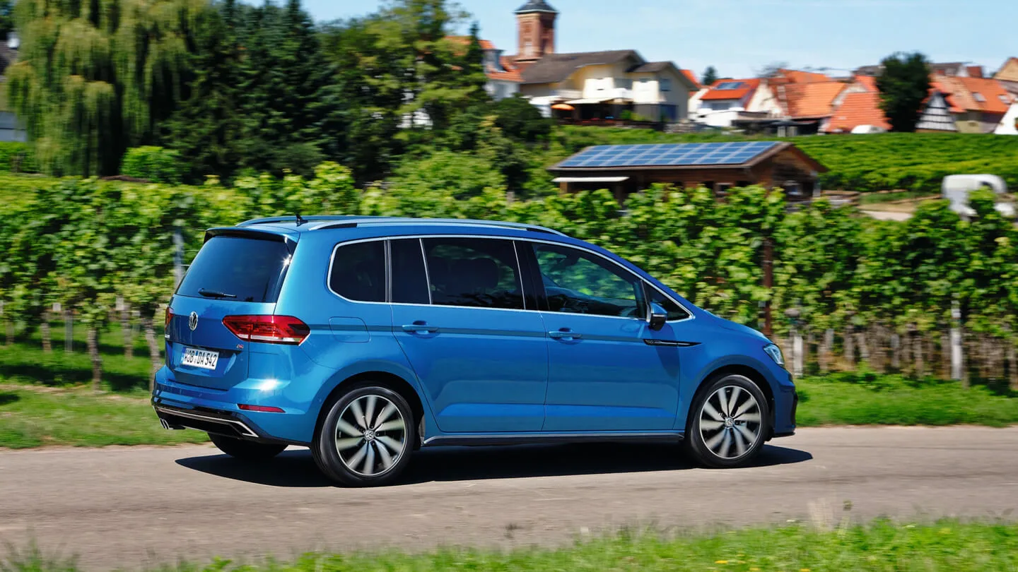 VW Touran Seitenansicht