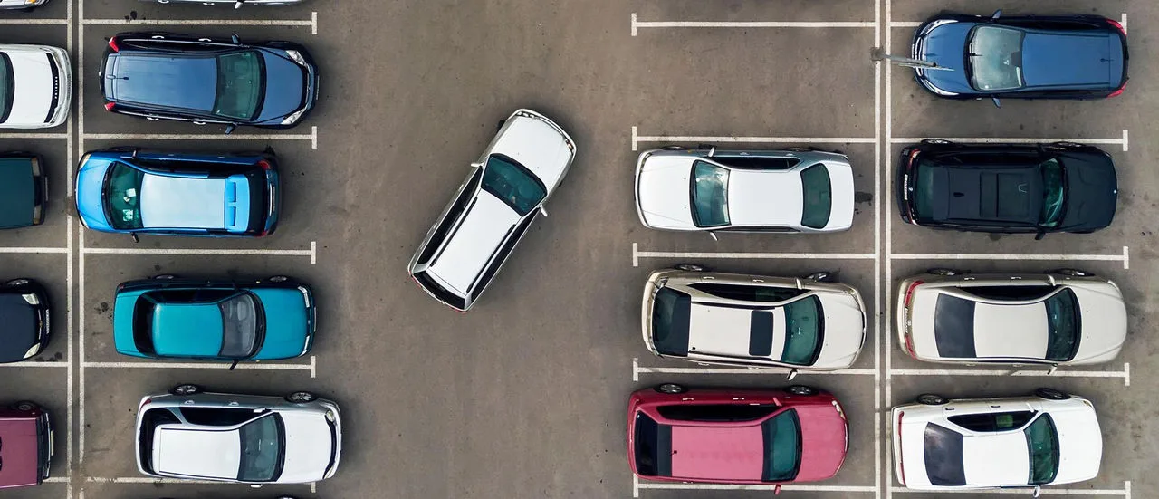 Parkplatz aus der Vogelperspektive