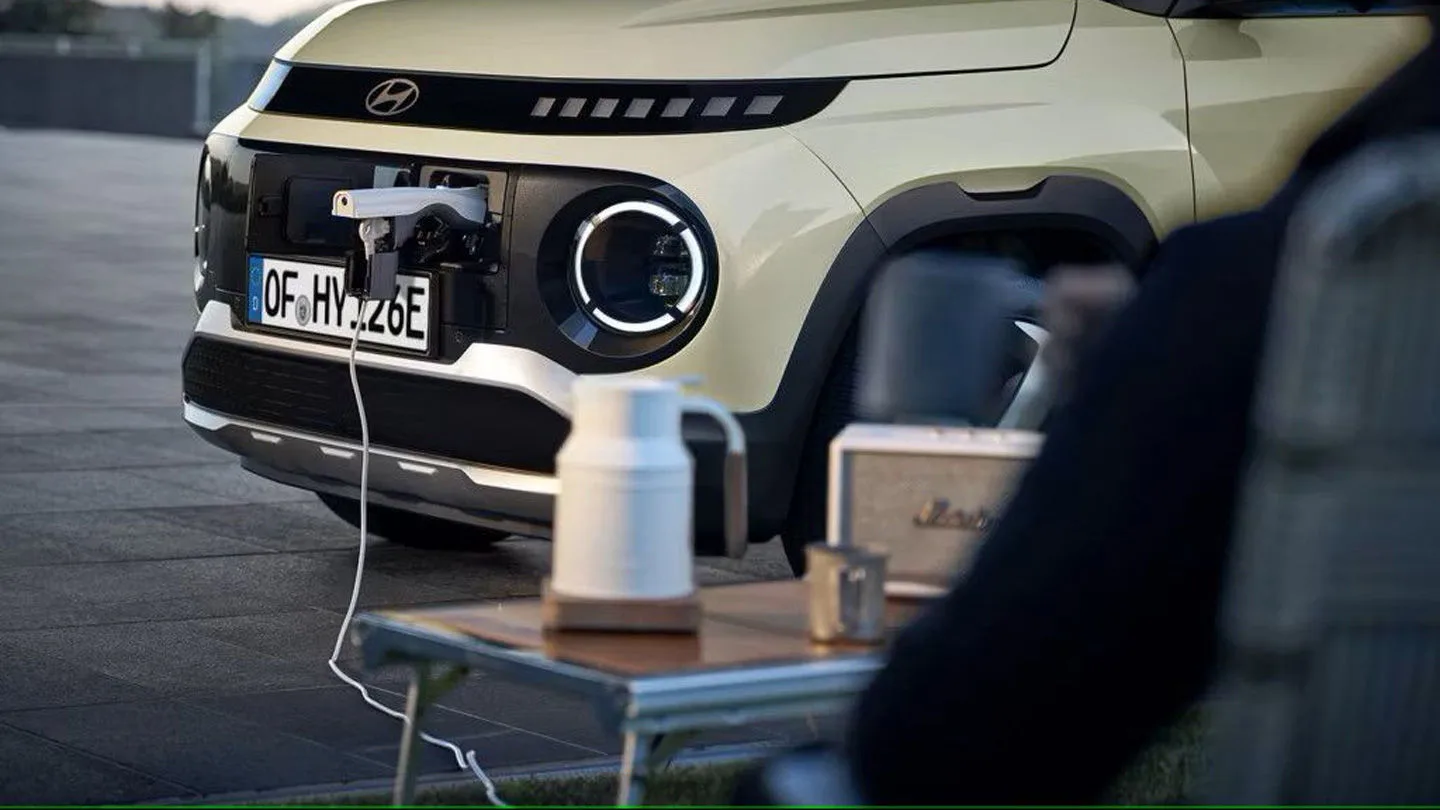 Hyundai Inster nutzt die Vehicle-to-Load-Funktion, bidirektionales Laden