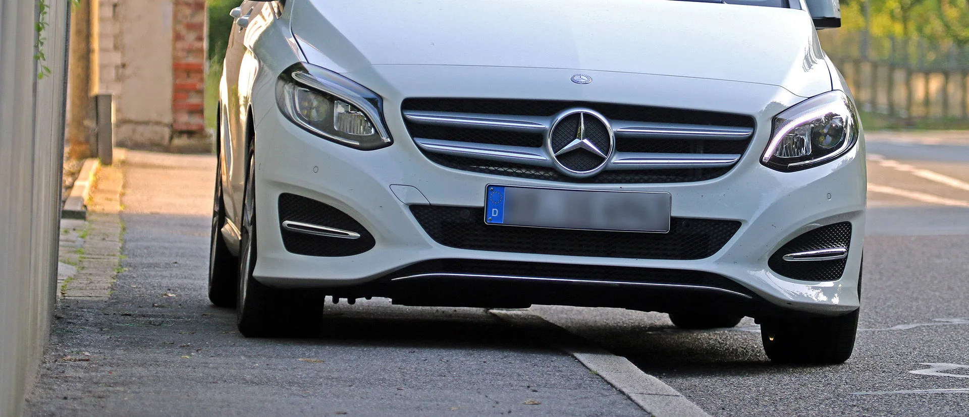 Was Kostet Parken Auf Dem Gehweg Halbseitig www.ace.de
