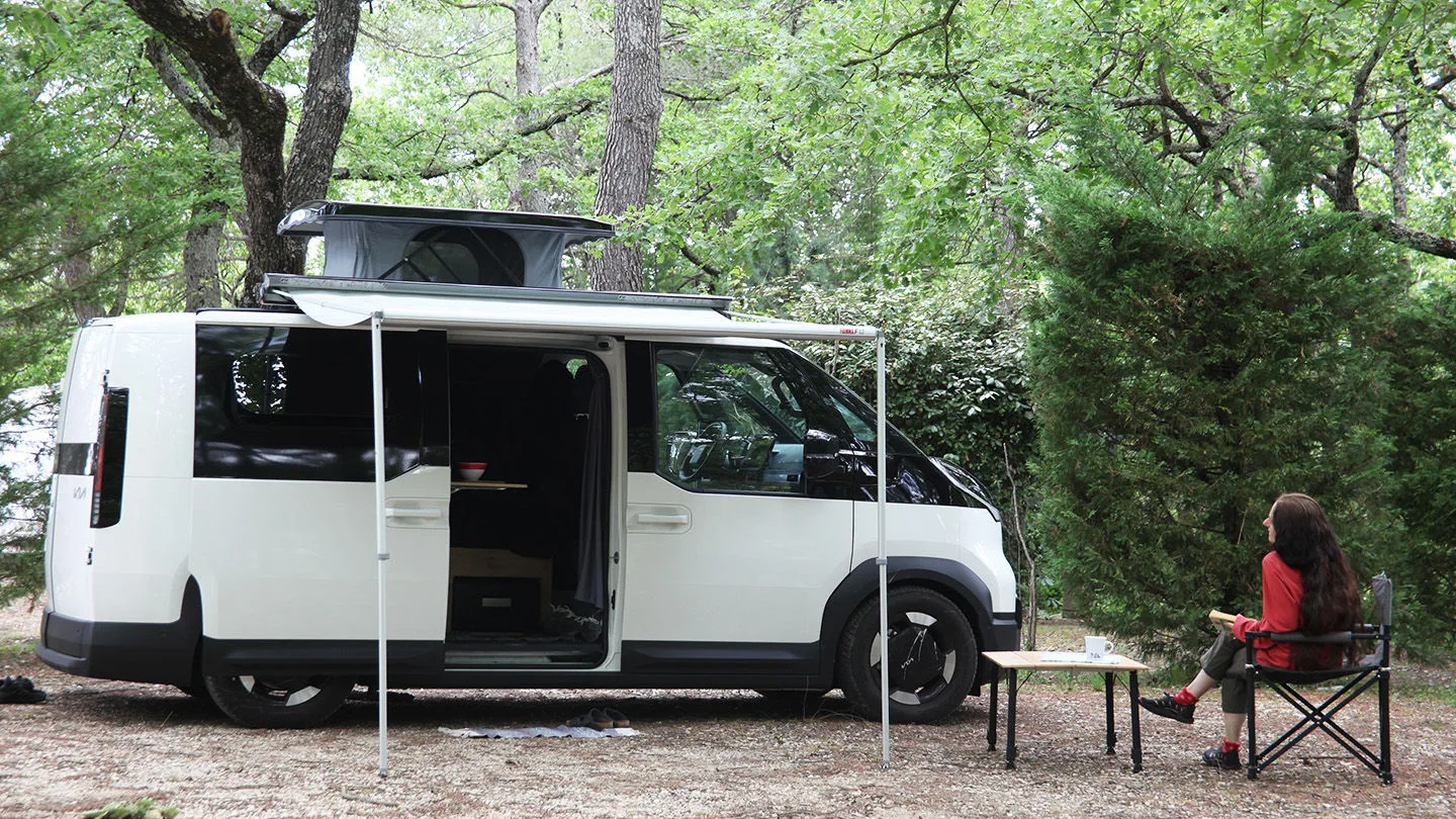 Alpincamper im Grünen