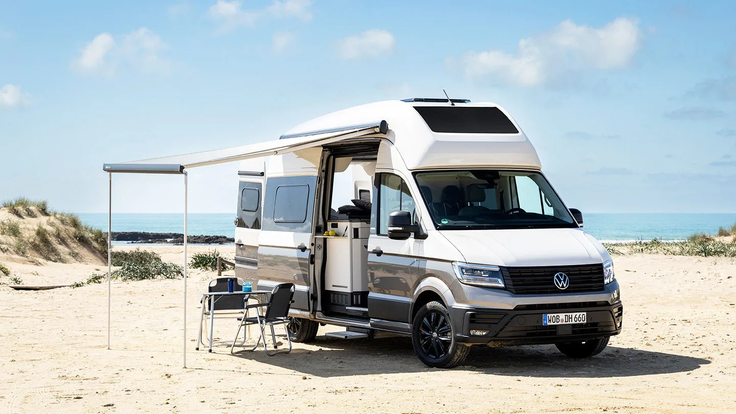VW Campervan am Strand 