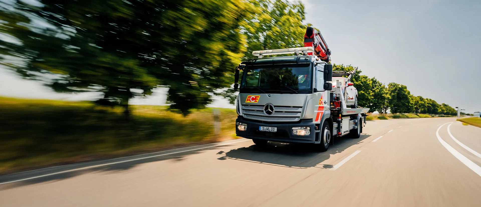 ACE Abschlepper im Frühling
