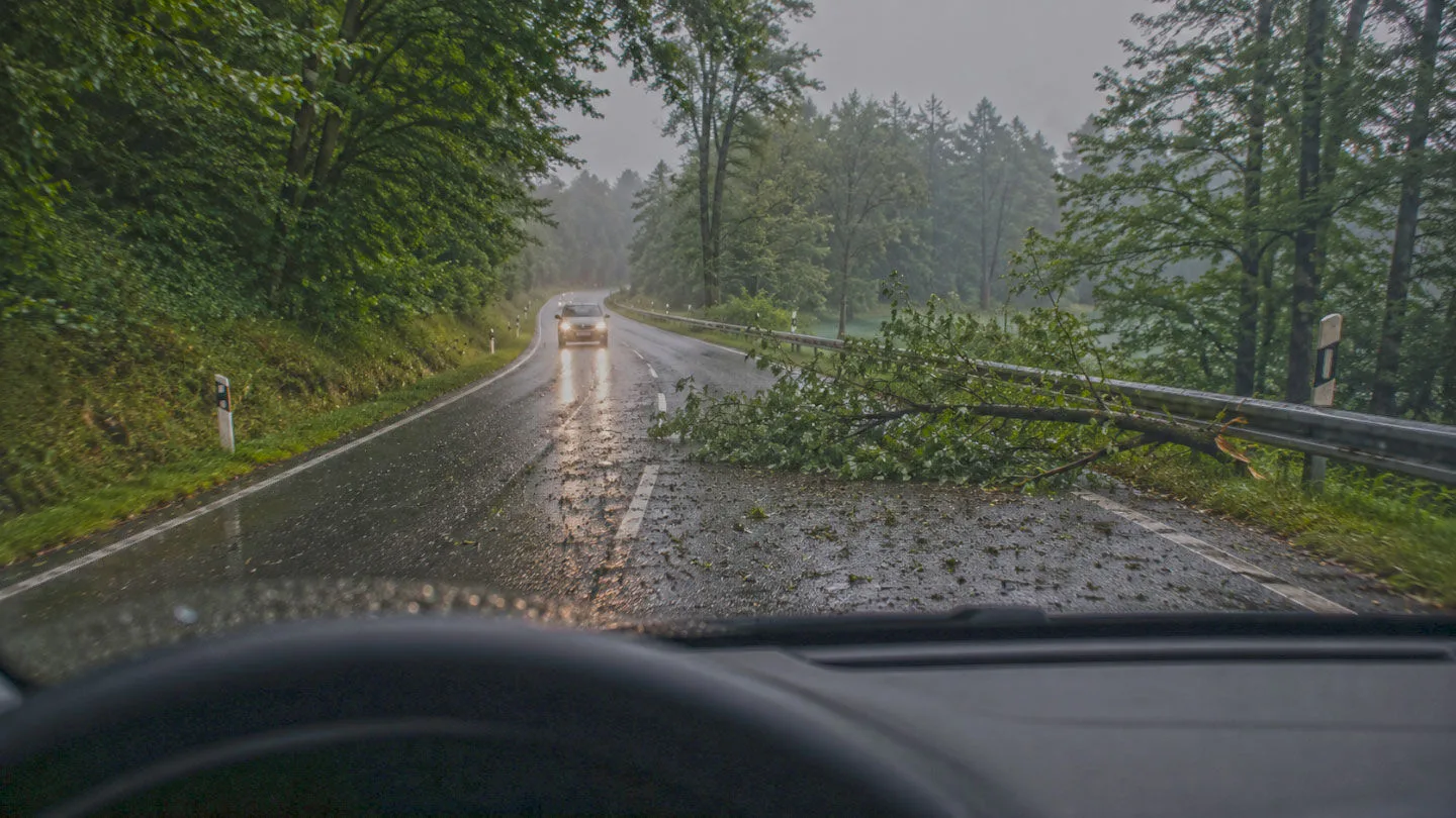 Hindernisse bei Unwetter