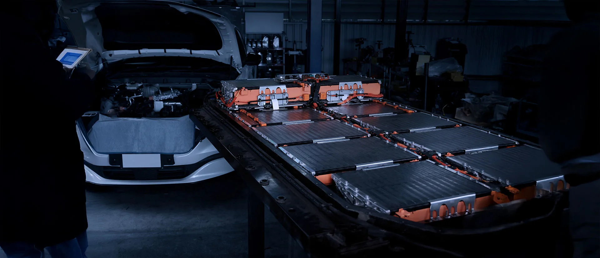 Elektroauto-Batterie in einer Werkstatt
