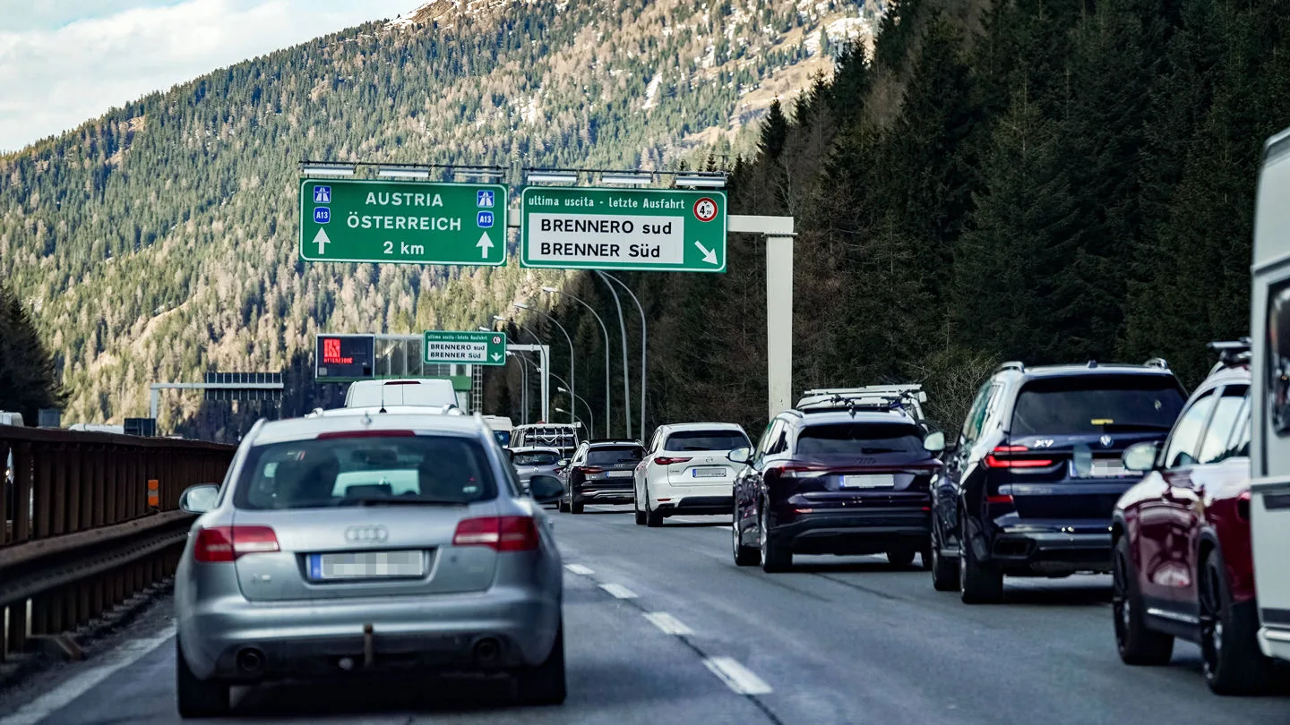 Brenner-Vollsperrung zu Pfingsten