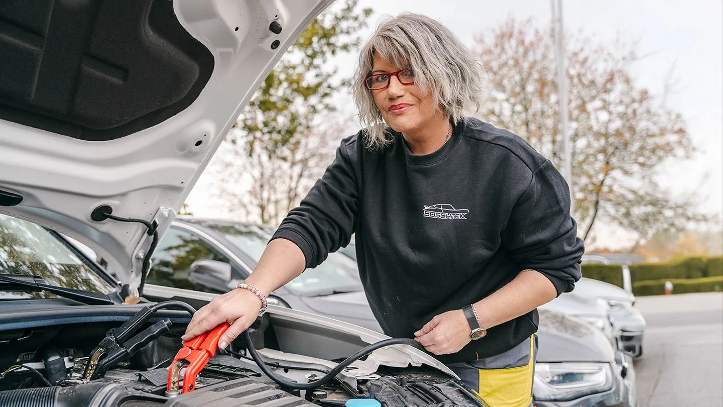 Nur wenige Frauen in Deutschland sind Pannenhelferinnen.