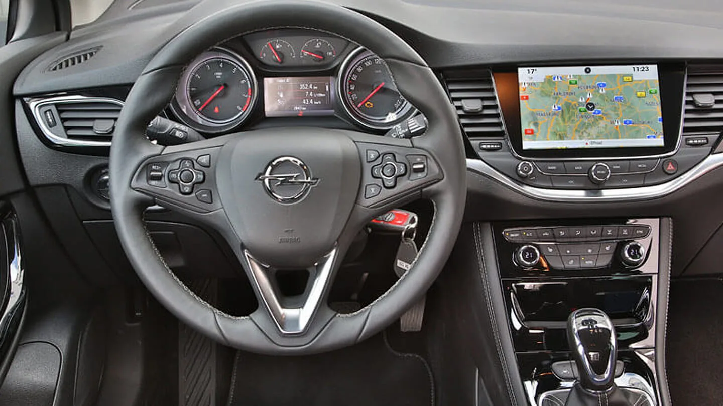 Cockpit Opel Astra