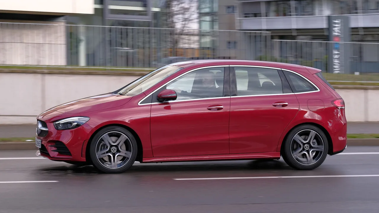 Mercedes-Benz B 200 Sports Tourer Seitenansicht