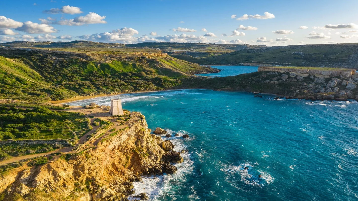 Qarraba Bay
