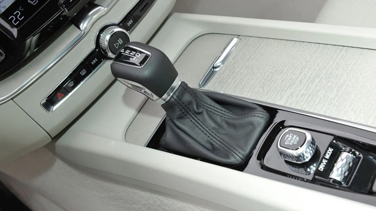Volvo XC60 T6 Mittelkonsole