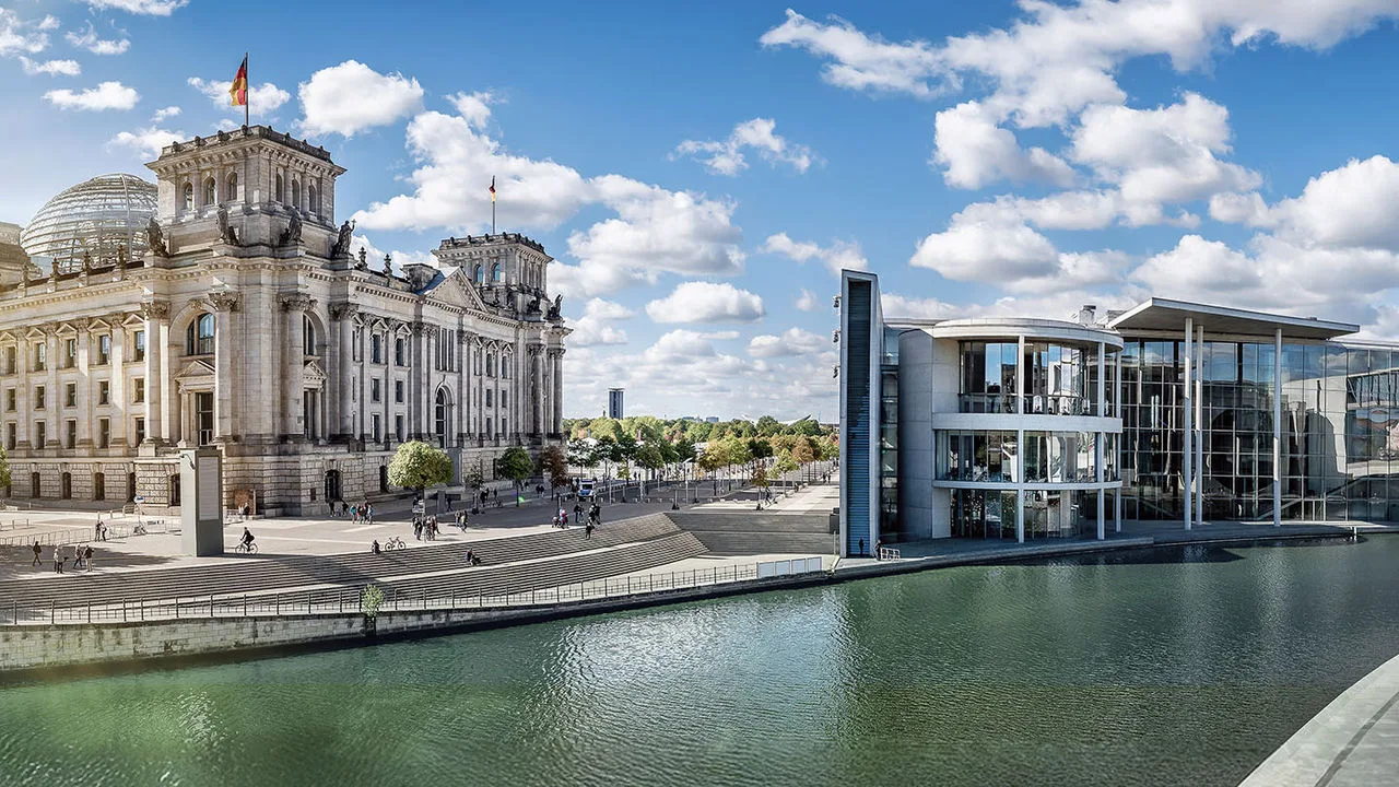 Ansprechpartner für Politik, Verbände und Zivilgesellschaft