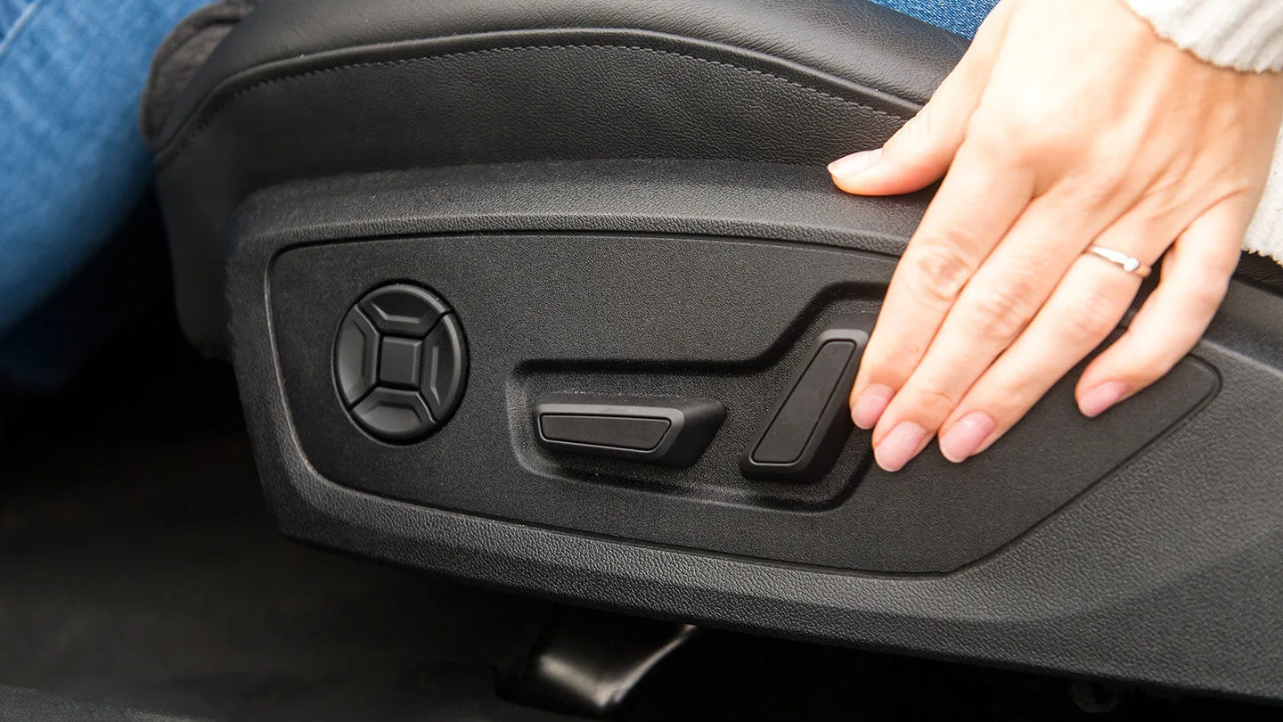 Autositz wird verstellt