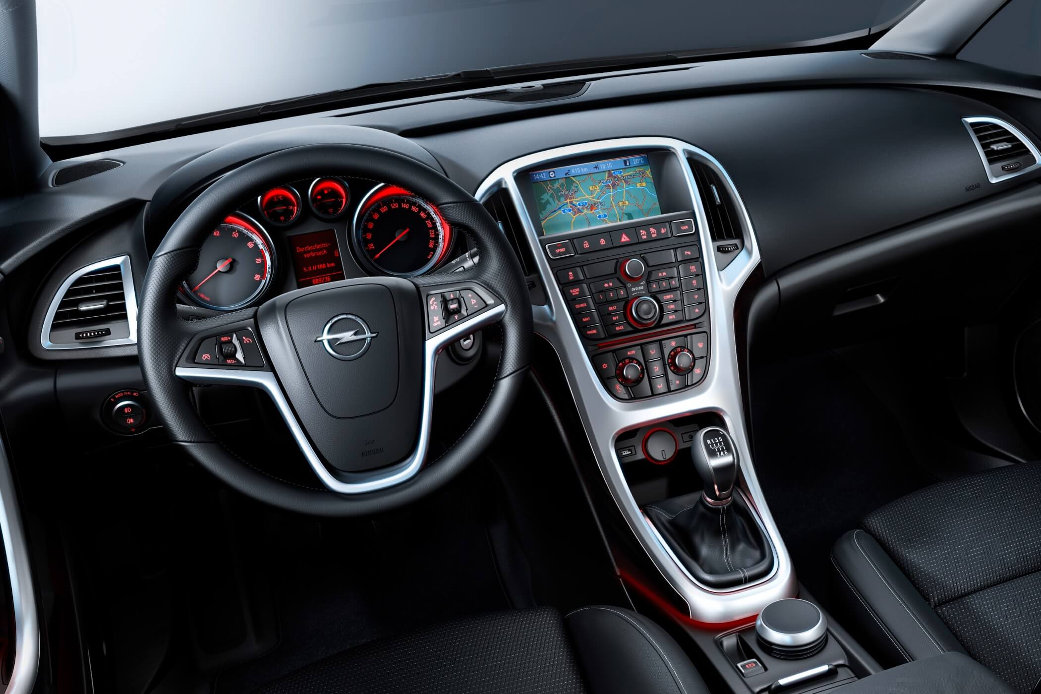 Opel Astra J – Ein zuverlässiger Begleiter - ACE